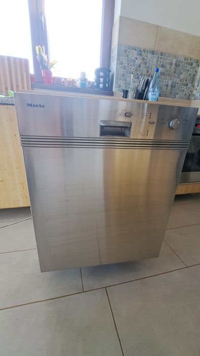 Masina de spalat vase Miele