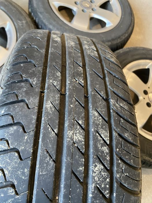 Срочно продам диски с резиной R16