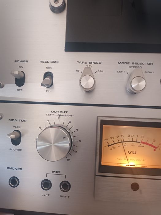 Magnetofon Akai GX-650 D