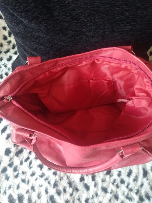 Дамски чанти от изкуствена кожа