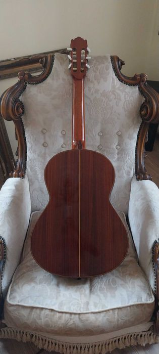 Концертна класическа китара