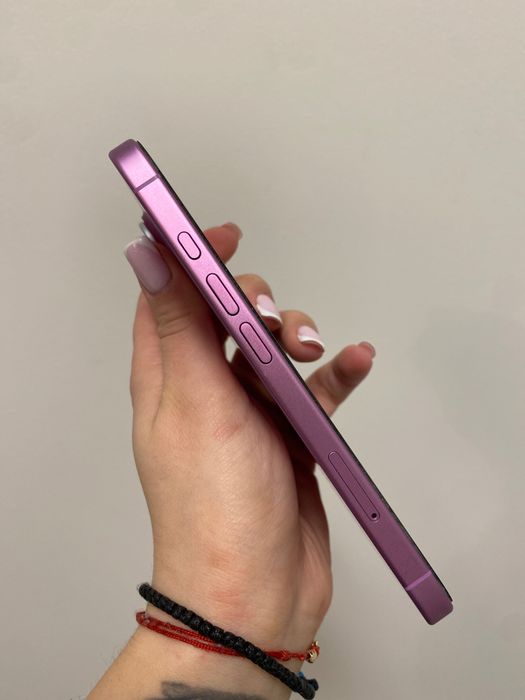 iPhone 16 128, гаранция до 22.05.2027г 1150лв