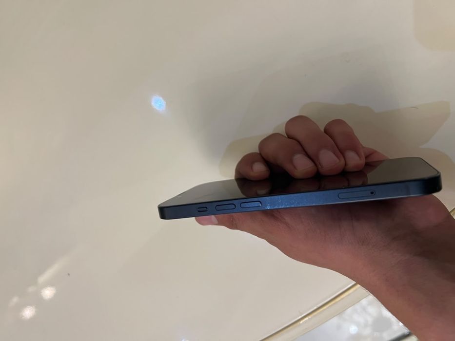 Продам iPhone 13 256гб