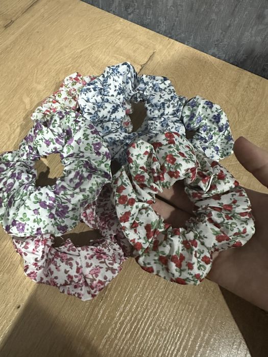Резинки с цветочным узором
