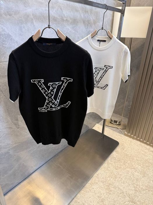 Мъжки тениски различни модели