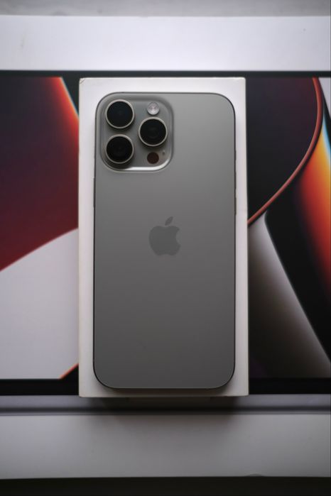 Iphone 16 pro max 256 90%