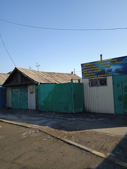 Продам участок с боксами