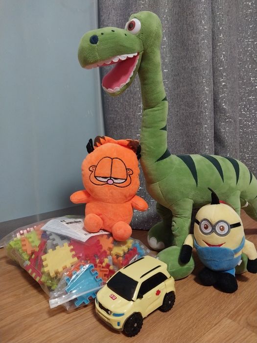 Набор игрушек. Конструктор, динозавр, тобот