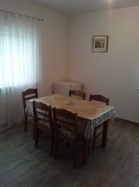 Дава се под наем Тристаен апартамент в Пловдив, Христо Смирненски - 84 кв.м за 255 € - Снимка #1