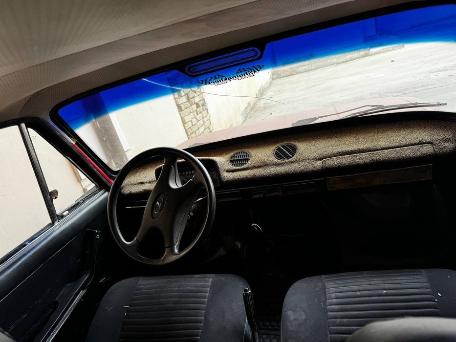 Машина сотилади .