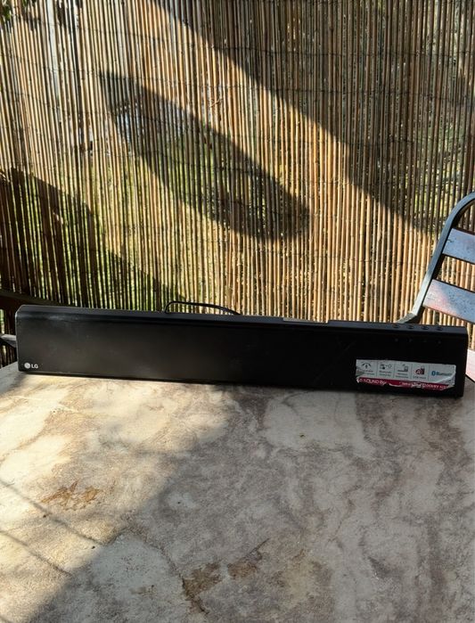 Soundbar LG home cinema subwoofer boxa filme