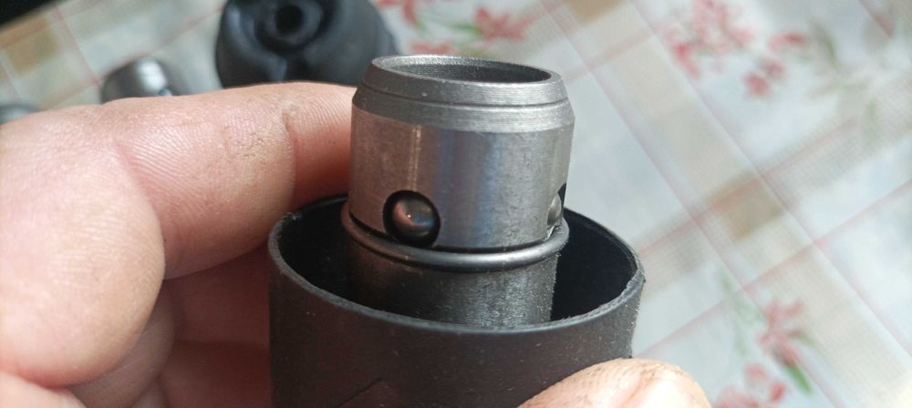 патронници  за перфоратор БОШ , МЕТАБО , Елпром конус 16мм.