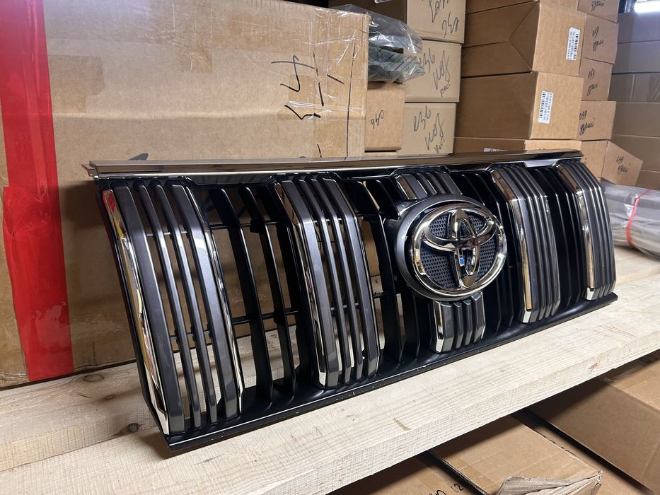 PRADO-150 Решетка радиатора хром