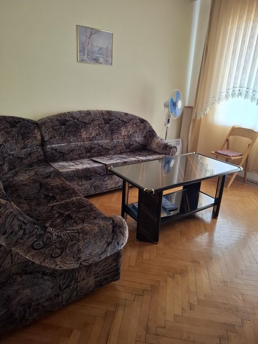 Апартамент в центъра на гр Казанлък