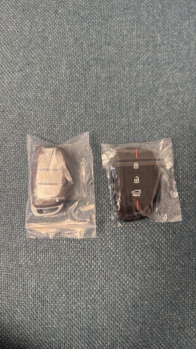 Vând cheie auto și husă cheie pentru Hyundai Tucson 2018.