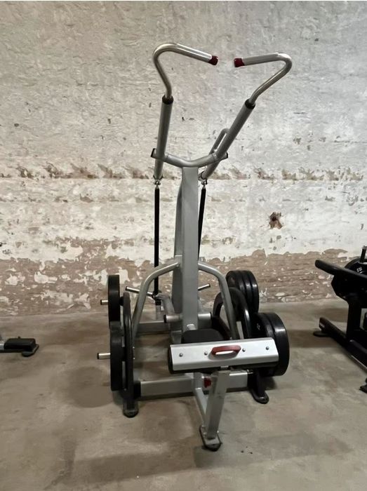 Фитнес уреди Star trac front lat pull down гръб свободни тежести