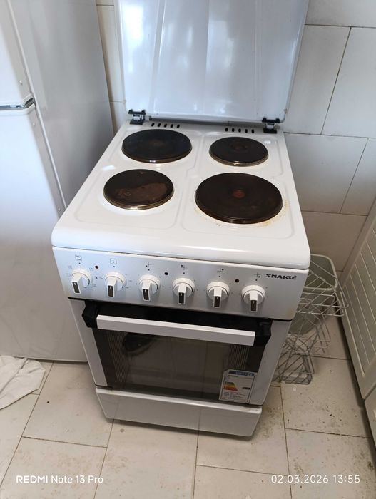 Готварска печка и аспиратор  перфектни