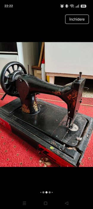 Mașină de cusut Singer manuală
