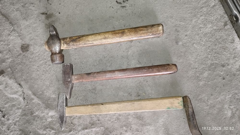 Тиски малые слесарные