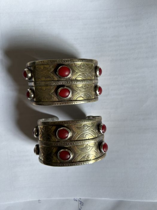 Серебренные браслеты