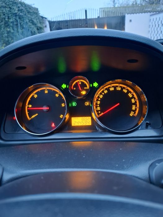 De Vânzare Opel Antara sau variante.