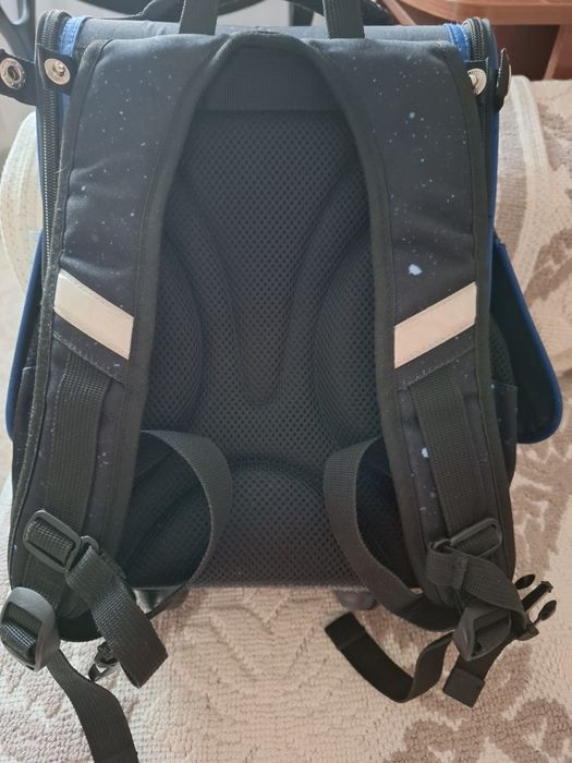 Школьный рюкзак для мальчика.