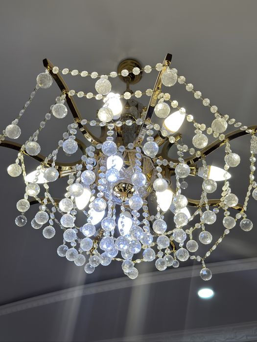 Продается люстра недорого