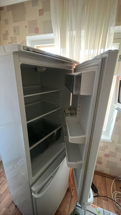 Продам Холодильник за 5 тысяч