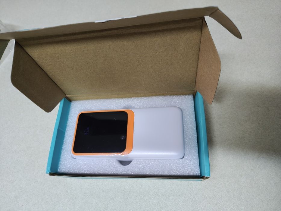 Vând baterie externă  acumulator 20000 mAh pompa de unflat saltele