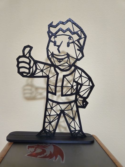 Vault Boy Fallout – figurină 3D fan art, decor birou gaming
fan art
fi