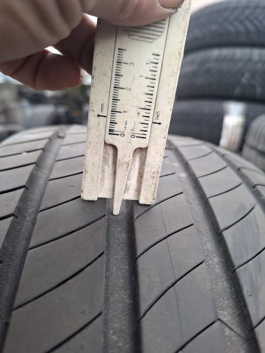 4бр 225 40 18 дот1824 Michelin  като нови цената е за 1бр