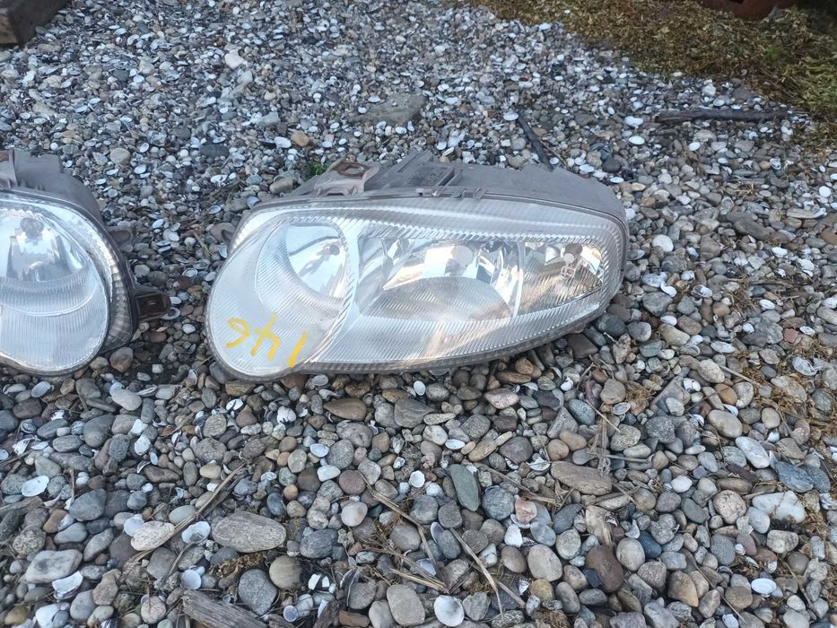 ляв и десен фар за алфа ромео 147 01 - 05 ALFA ROMEO 147