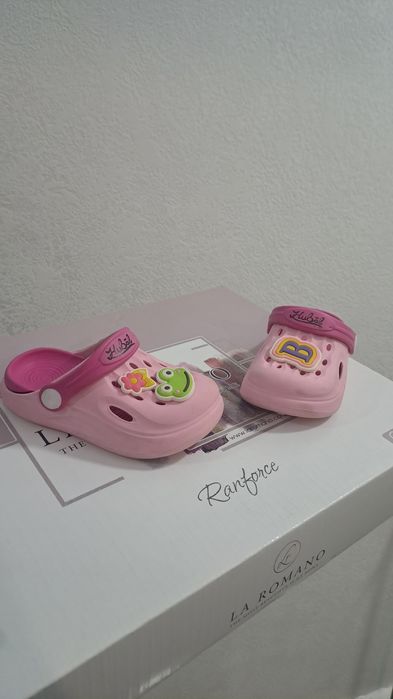 Продам детские слансы размер 24