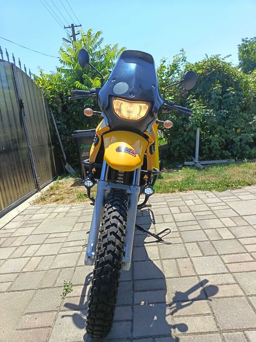Motocicleta BMW F650S