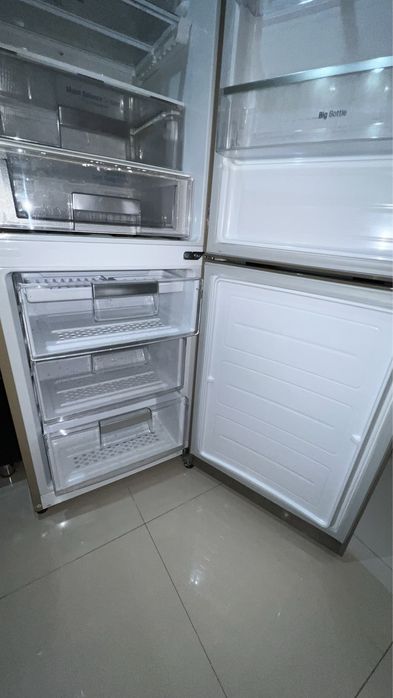 Продам холодильник