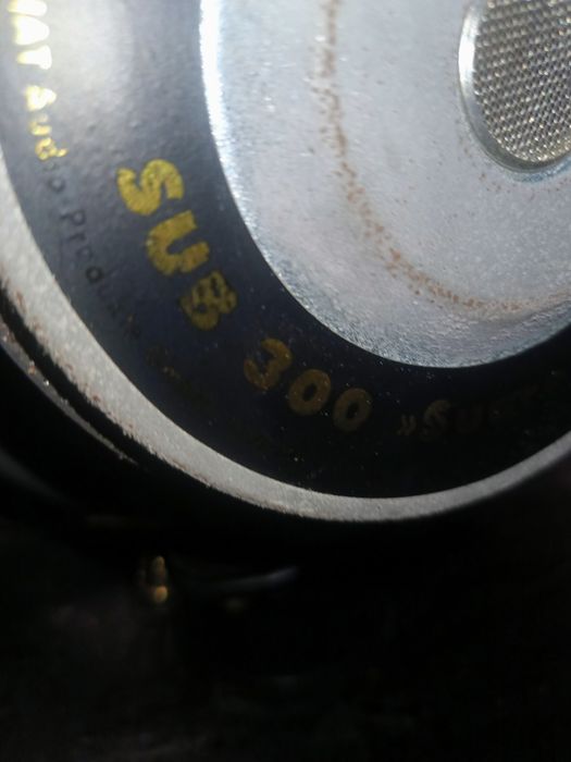 subwoofer auto stare buna
