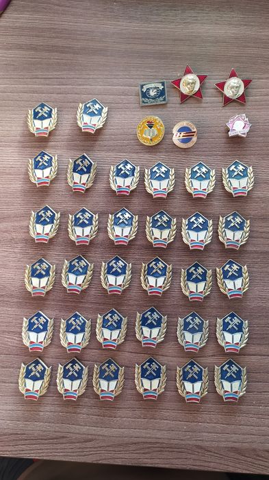 Значки времён СССР