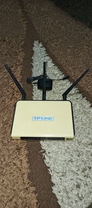 Tp-link DLINK WIFI Roter Wireless оба рабочие хорошее состояние