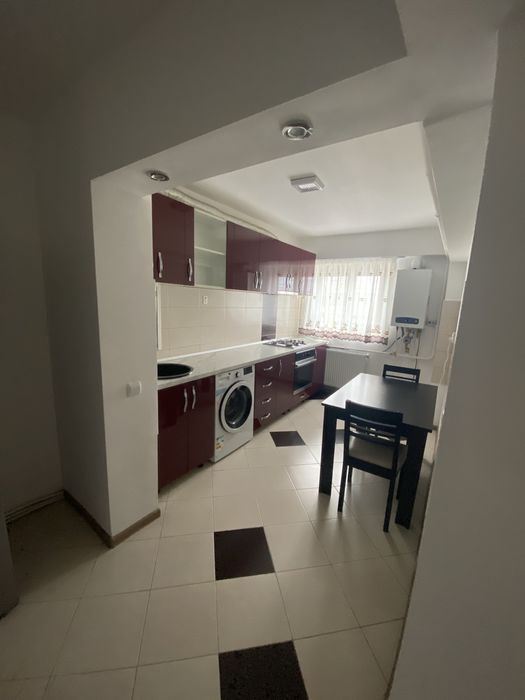 Inchiriez apartament!!