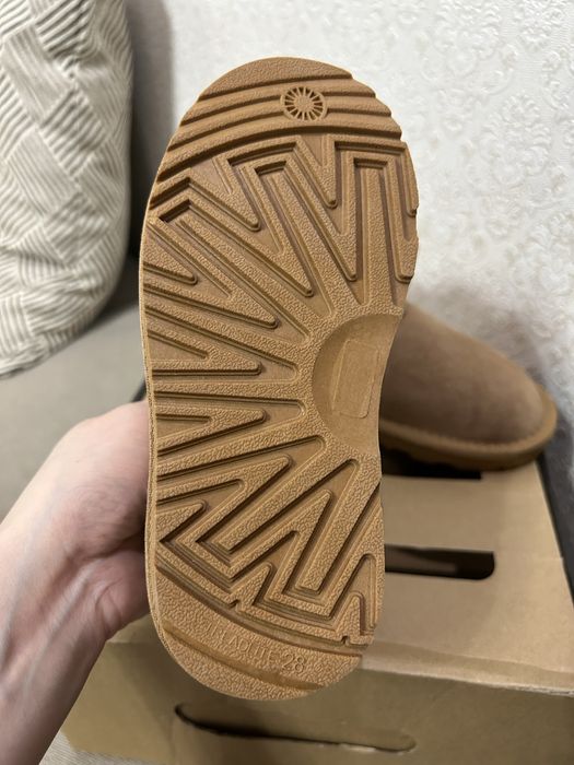 Продам детские угги