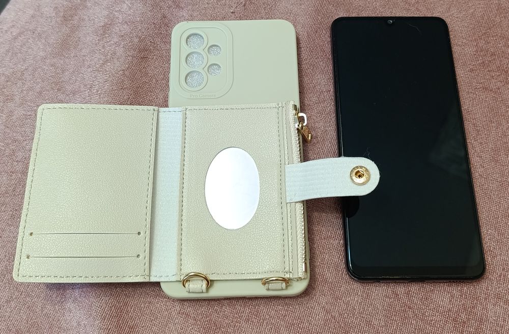 Samsung Galaxy A32  – с калъф, без зарядно