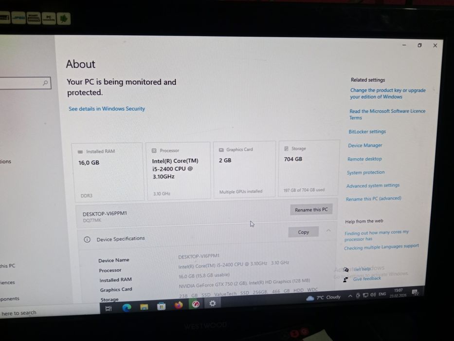 Vând PC  bun pentru gaming sau birou