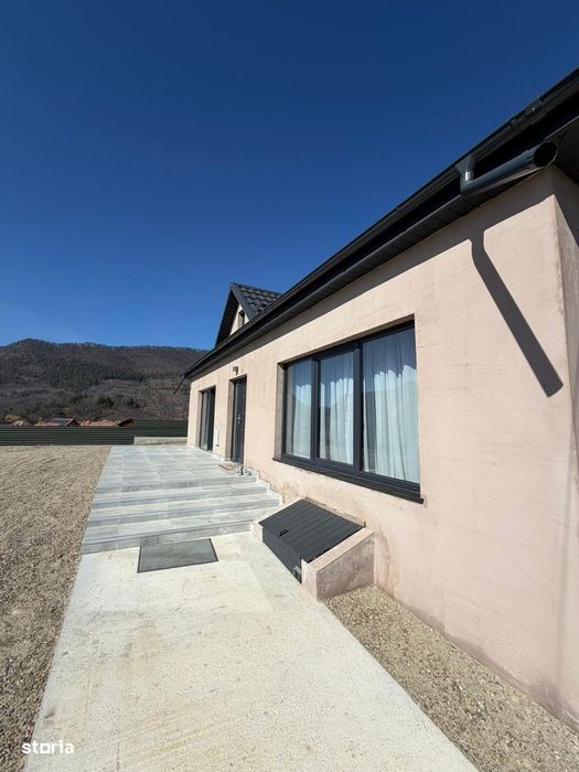 Casă pe regim de înălțime - parter