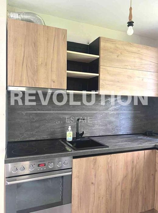 Дава се под наем Двустаен апартамент в Варна, Бриз - 69 кв.м за 500 € - Снимка #3