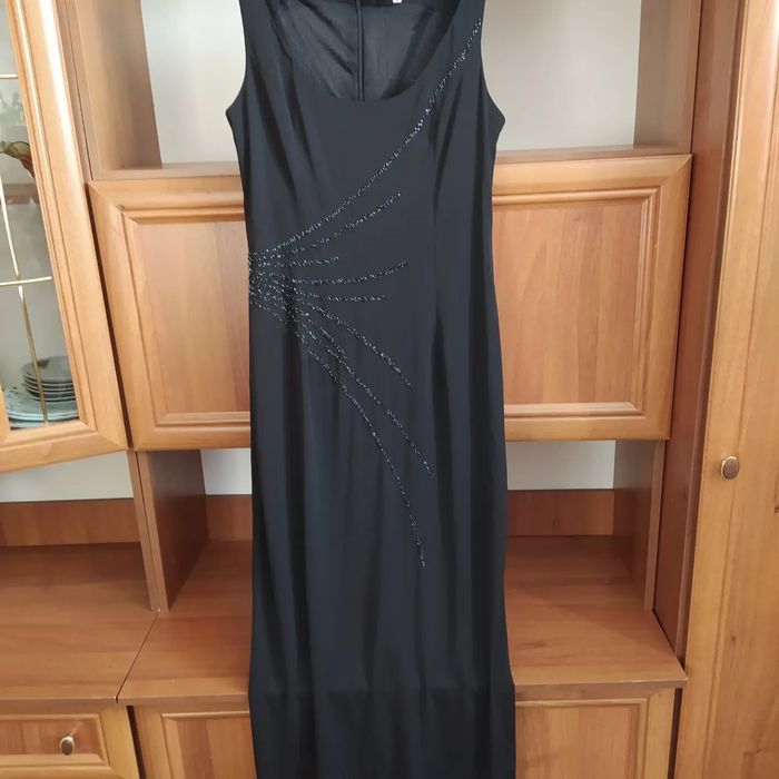 Продам вечерние платья.