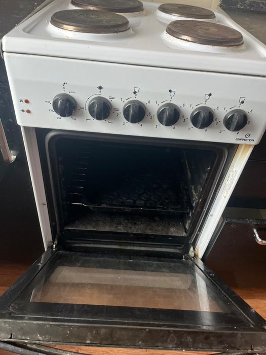 Продам электрическую плиту(печка)