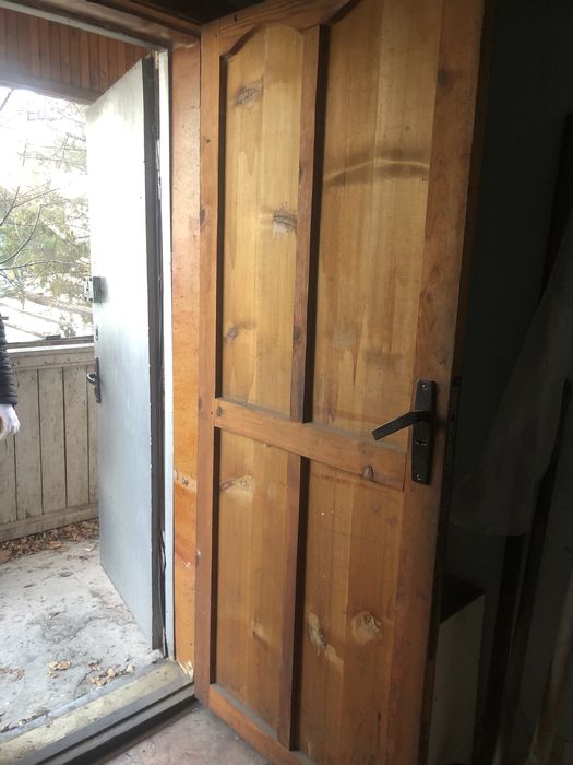 Продам дом на демонтаж , на материалы