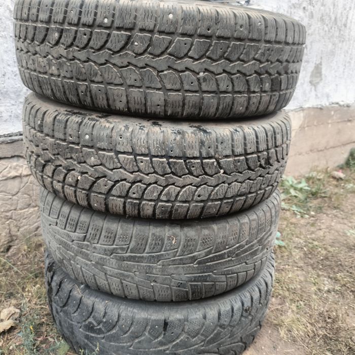 Резина от прадо 3шт