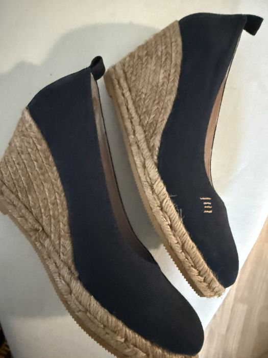 Еспадрили на платформа нови