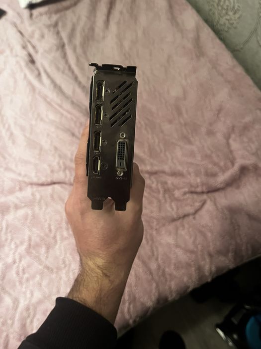 Продаю видекартку